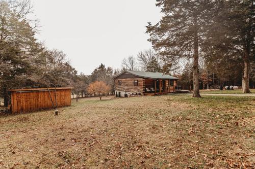 Cedar Grove Cabin on 10 Private Acres